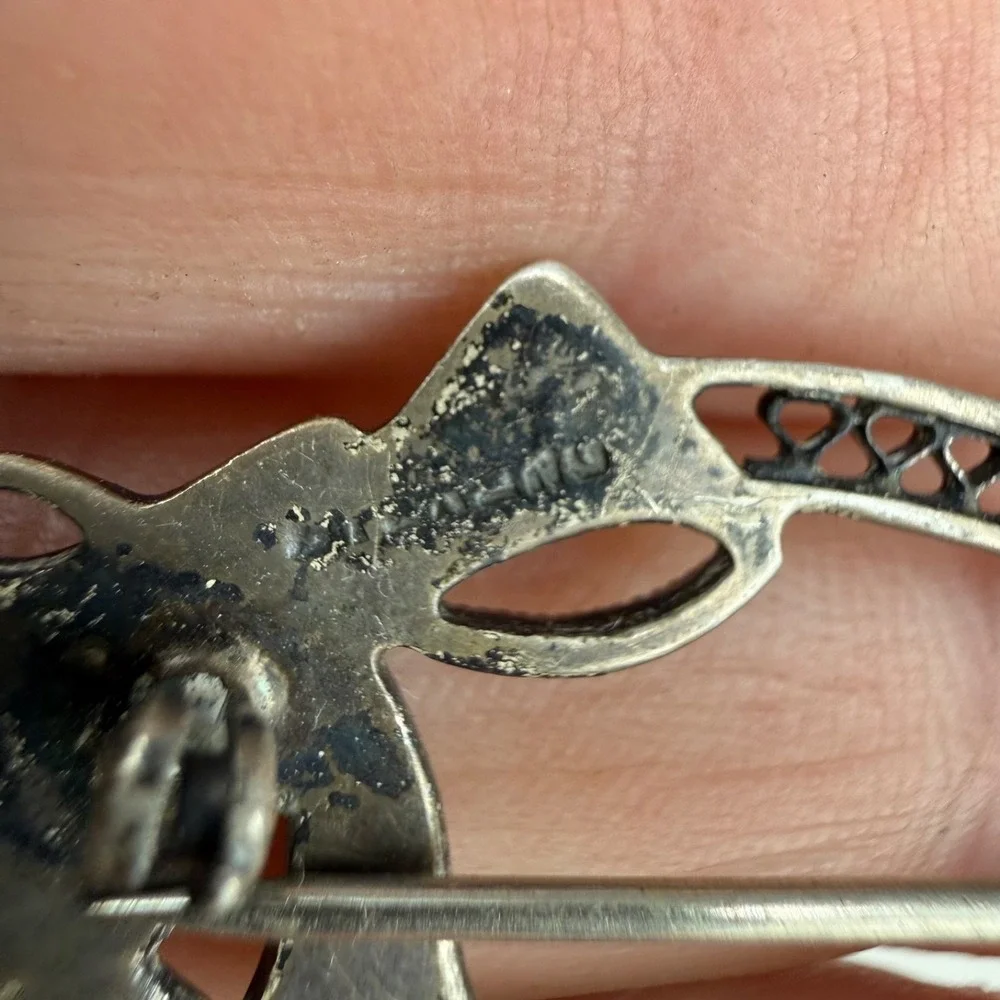 Vintage Estate Brooch Silver Paste Rhinestone Filigree Bow‎ Oval